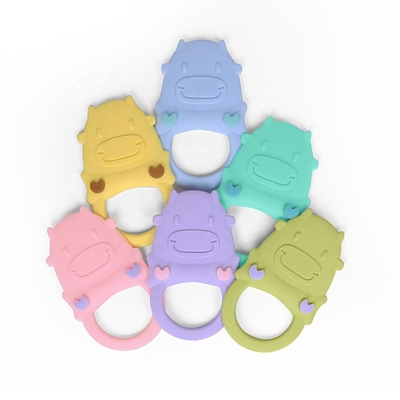 Reusable Cute Cow Soft Silicone Teether 230 Degree Temperature Resistance
